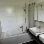 Jumbo In ! - 100qm Im Og1 Mit Privatparkplatz&balkon * Coburg