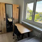 Jumbo In ! - 100qm Im Og1 Mit Privatparkplatz&balkon *